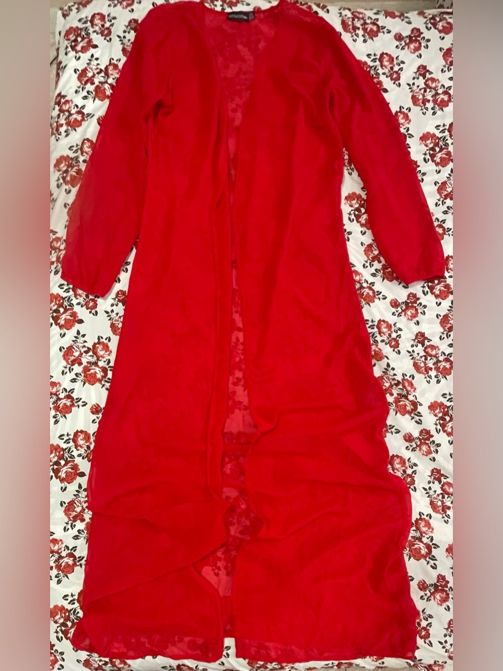 PrettyLittleThing Red Lace-Trim Long Robe - Picture 3 of 6
